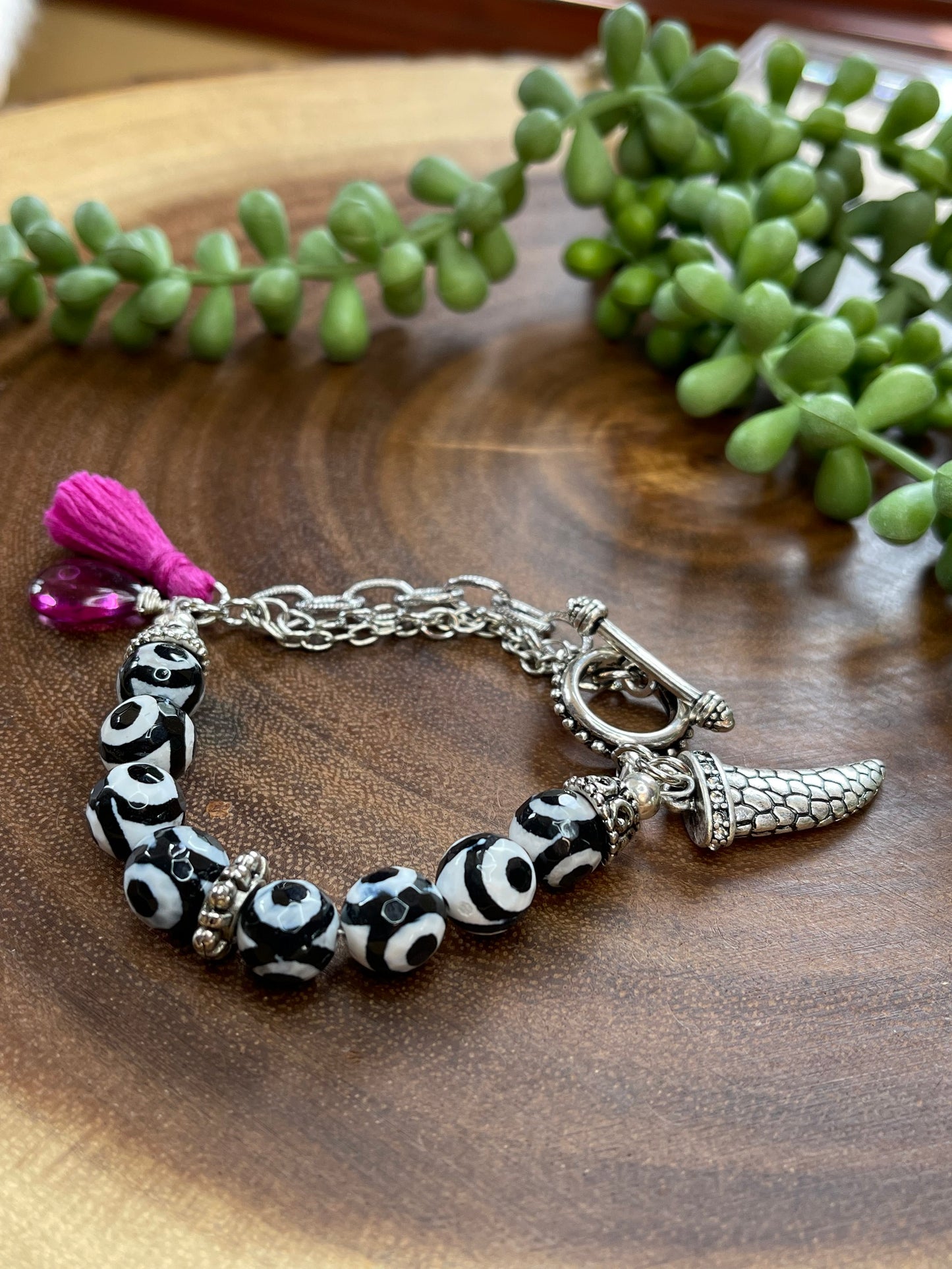 Agate Beaded Charm Bracelet