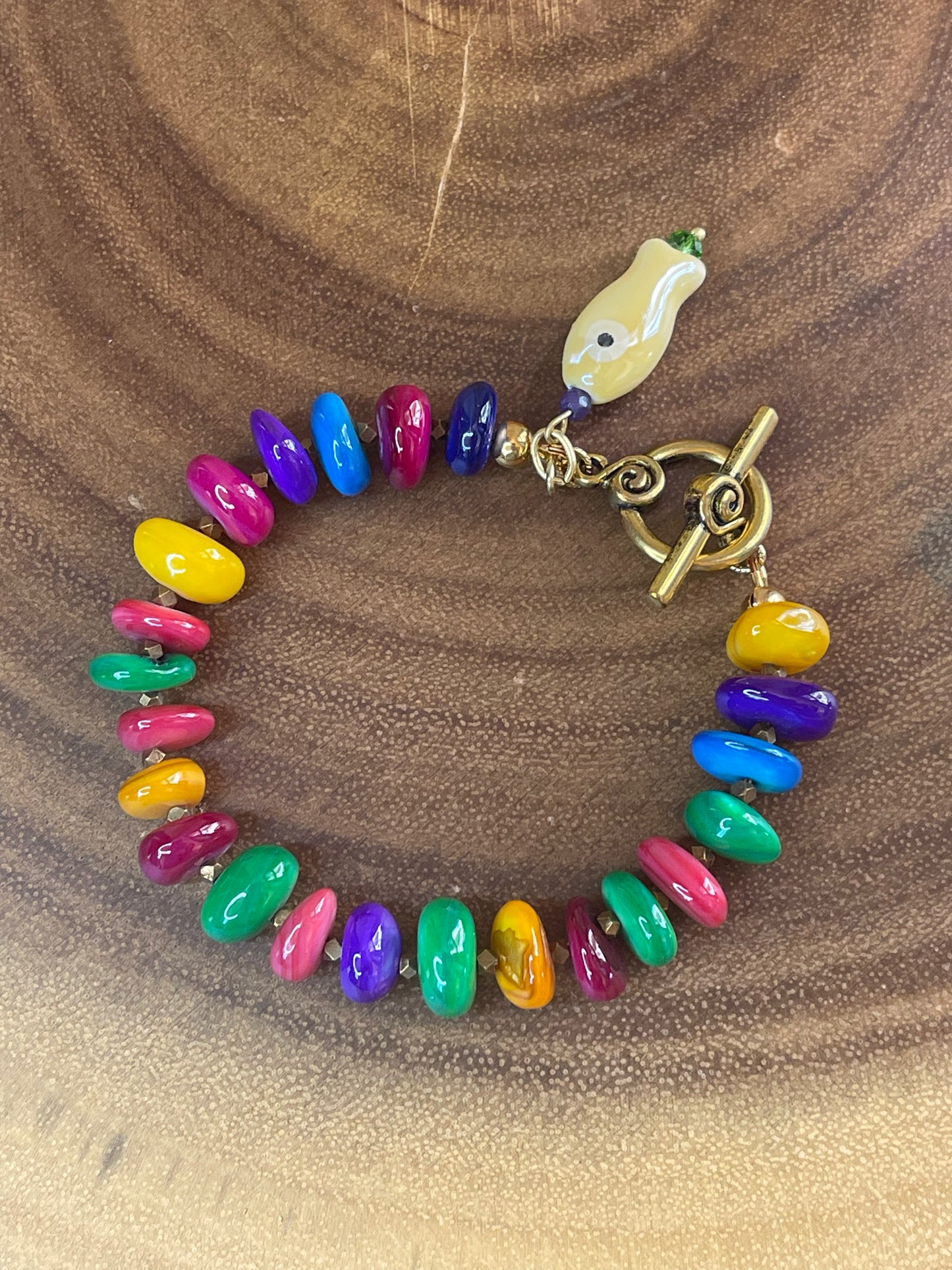 Colorful Dyed Shell Bracelet with Ceramic Fish Charm