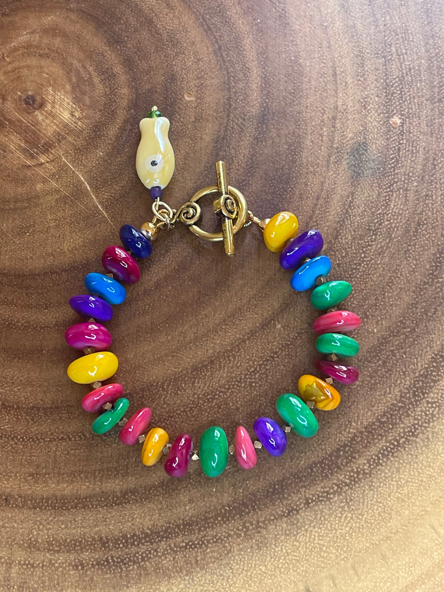 Colorful Dyed Shell Bracelet with Ceramic Fish Charm