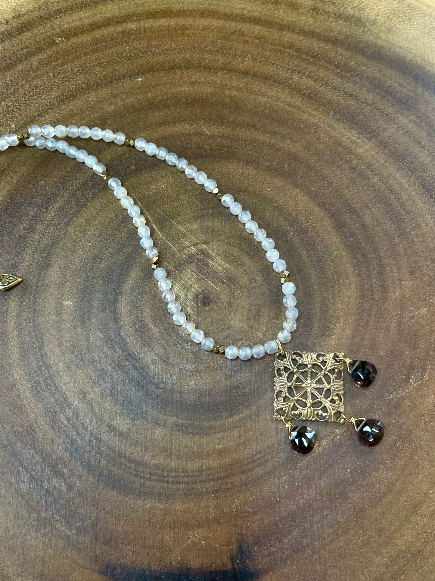 Vintage Inspired Necklace - Agate Necklace - Beaded Necklace