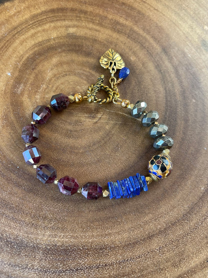 Garnet Bracelet - Beaded Bracelet - Gemstone Bracelet