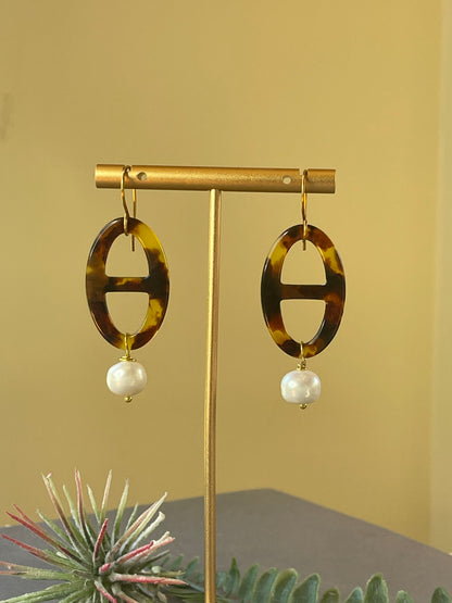 Tortoise Hoop Earrings with Pearl Earrings