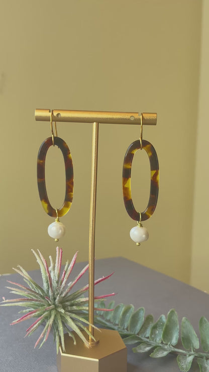 Tortoise Hoop Earrings with Pearl Earrings